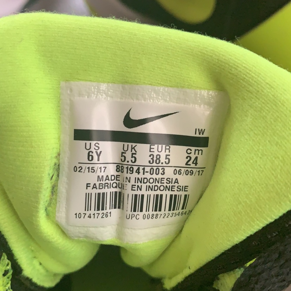 Preowned size 6Y Nike team hustle - Picture 7 of 12